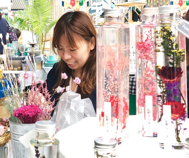 サロンでゆったりおしゃべり、ニコタマダムの贅沢な時間。