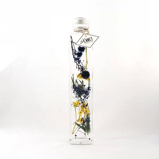 １日６円？！美しくてコスパも優秀。仏花をハーバリウムに変えない理由がない！！