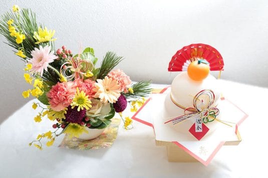 さあ、2019年。お正月に縁起の良い花を飾って新たな年を迎えよう。