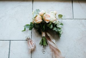 ジューンブライド-6月の結婚式に人気の花11選&装花の頼み方